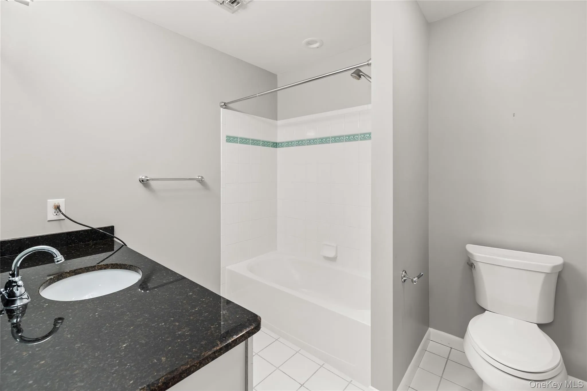 54 Meadow Pond Circle, Brookhaven, NY, 3 Bedrooms Bedrooms, 7 Rooms Rooms,2 BathroomsBathrooms,Residential,For Rent,Meadow Pond,0,1028876 54 Meadow Pond Circle, Brookhaven, NY, 3 Bedrooms Bedrooms, 7 Rooms Rooms,2 BathroomsBathrooms,Residential,For Rent,Meadow Pond,0,1028876