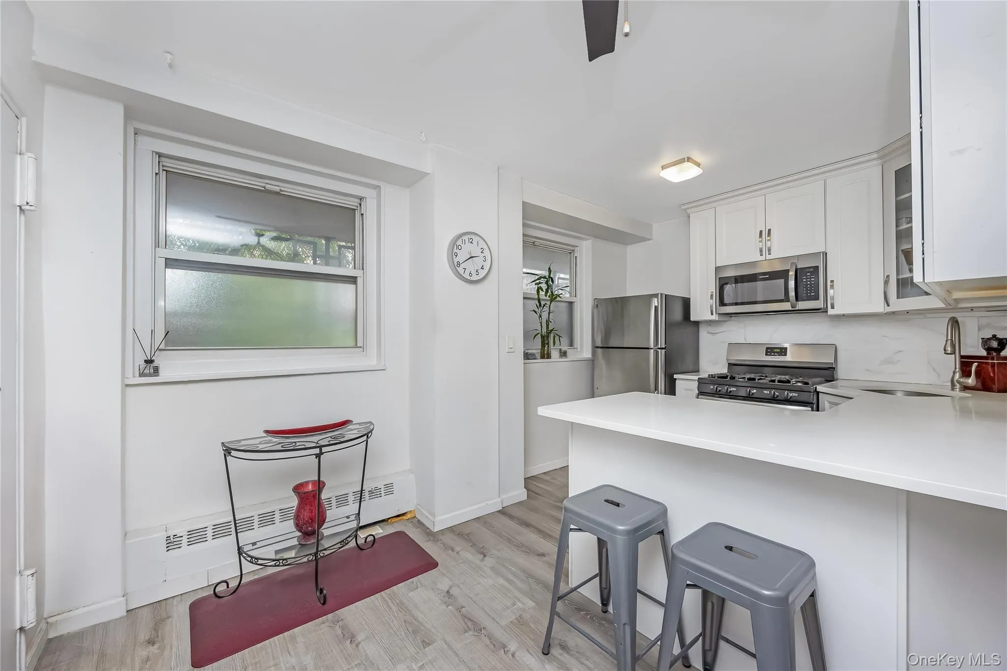 97-07 63 Road, New York, NY, 1 Bedroom Bedrooms, 3 Rooms Rooms,1 BathroomBathrooms,Residential,For Rent,63,0,1028883 97-07 63 Road, New York, NY, 1 Bedroom Bedrooms, 3 Rooms Rooms,1 BathroomBathrooms,Residential,For Rent,63,0,1028883