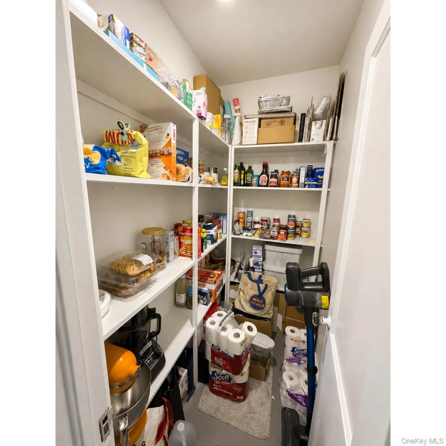 63 Elm Street, New York, NY, 3 Bedrooms Bedrooms, 7 Rooms Rooms,1 BathroomBathrooms,Residential Lease,For Rent,Elm Street,0,1028884 63 Elm Street, New York, NY, 3 Bedrooms Bedrooms, 7 Rooms Rooms,1 BathroomBathrooms,Residential Lease,For Rent,Elm Street,0,1028884