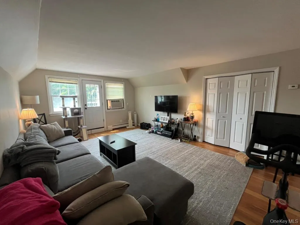 Living Area Living Area