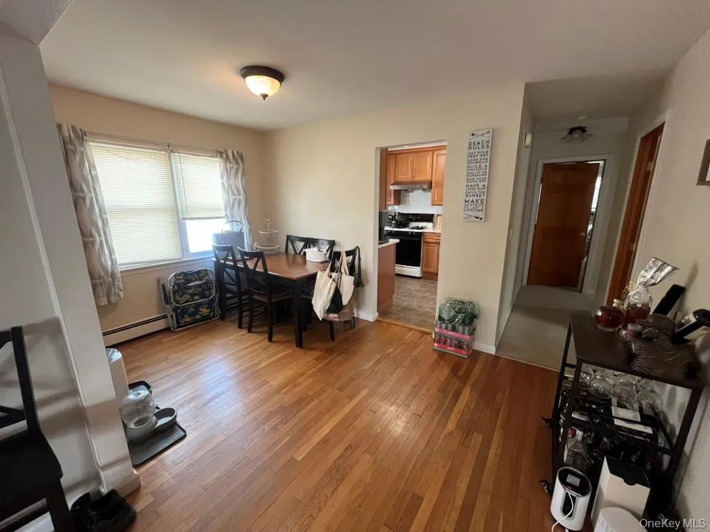 551 Walnut Street, Long Beach, NY, 2 Bedrooms Bedrooms, 5 Rooms Rooms,1 BathroomBathrooms,Residential Lease,For Rent,Walnut,0,1028887 551 Walnut Street, Long Beach, NY, 2 Bedrooms Bedrooms, 5 Rooms Rooms,1 BathroomBathrooms,Residential Lease,For Rent,Walnut,0,1028887