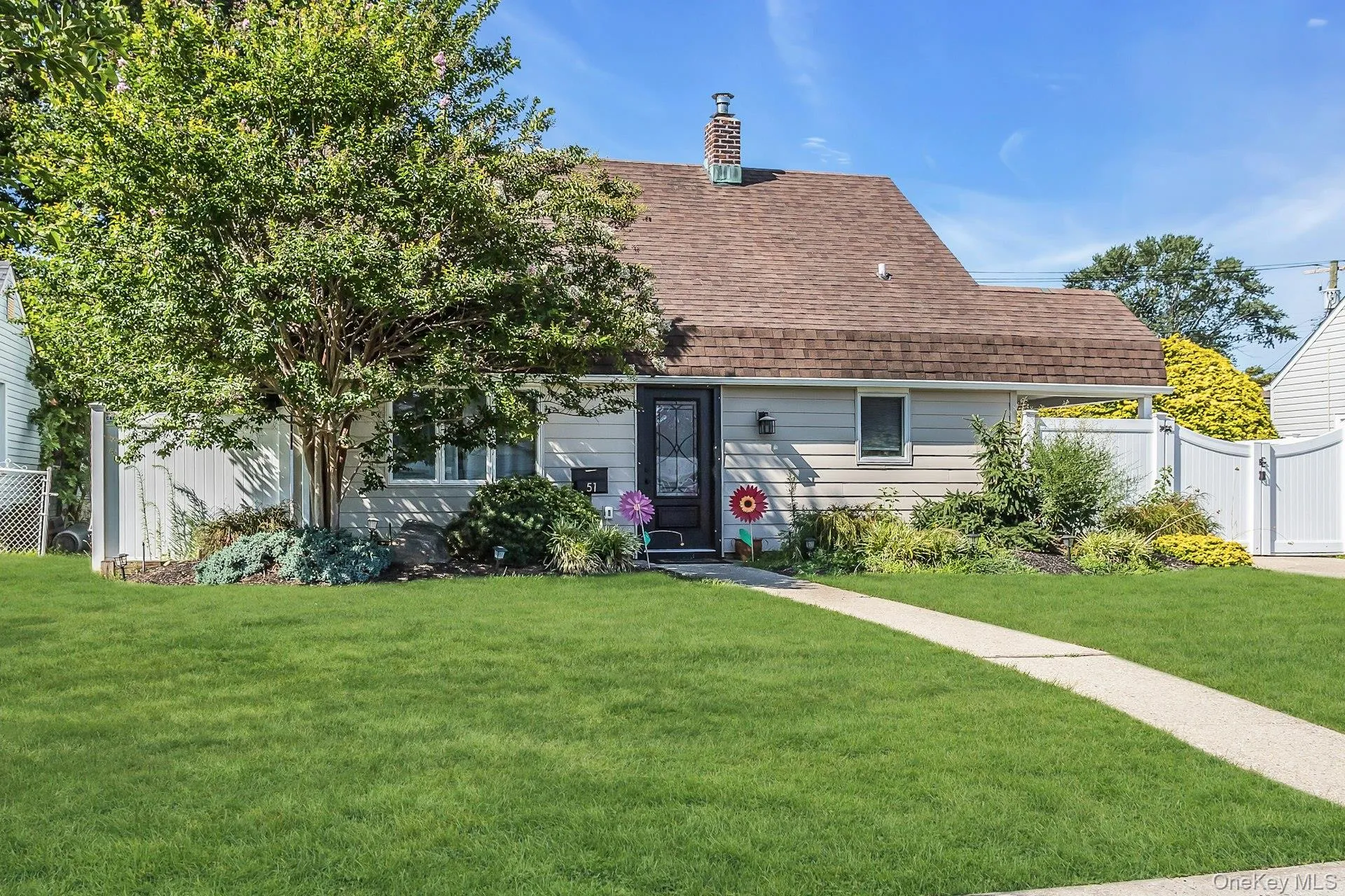 51 Butternut Lane, Hempstead, NY, 3 Bedrooms Bedrooms, 7 Rooms Rooms,1 BathroomBathrooms,Residential,For Rent,Butternut,0,1028890 51 Butternut Lane, Hempstead, NY, 3 Bedrooms Bedrooms, 7 Rooms Rooms,1 BathroomBathrooms,Residential,For Rent,Butternut,0,1028890