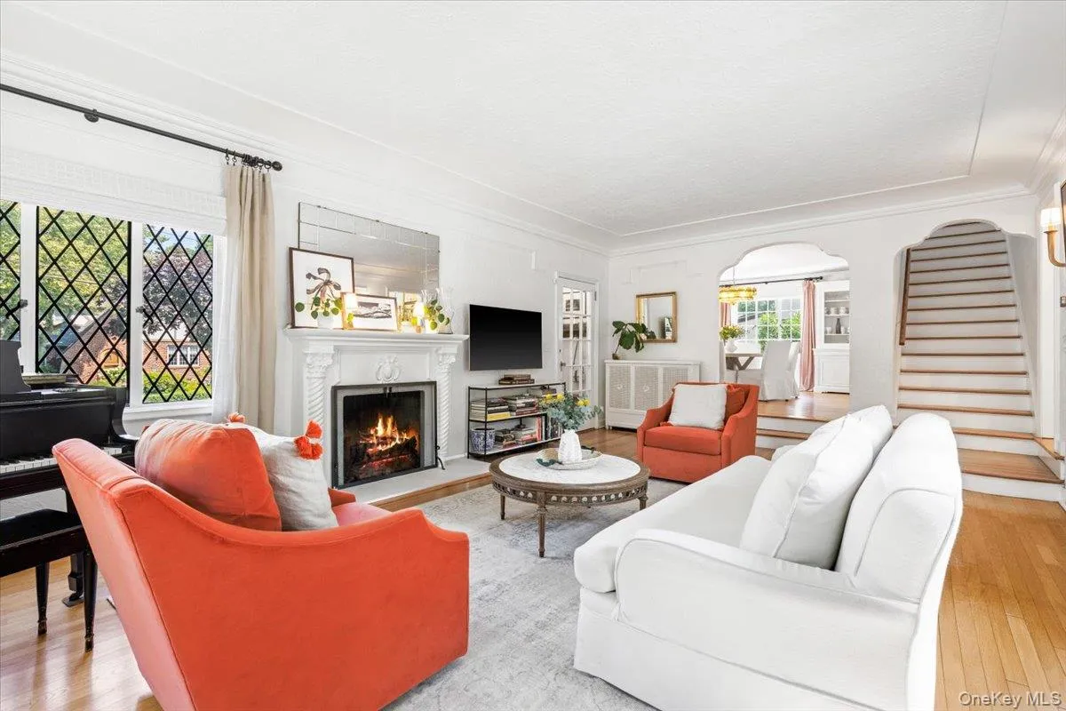 33 Maple Hill Drive, Mamaroneck, NY, 3 Bedrooms Bedrooms, 6 Rooms Rooms,2 BathroomsBathrooms,Residential,For Rent,Maple Hill,0,1028891 33 Maple Hill Drive, Mamaroneck, NY, 3 Bedrooms Bedrooms, 6 Rooms Rooms,2 BathroomsBathrooms,Residential,For Rent,Maple Hill,0,1028891
