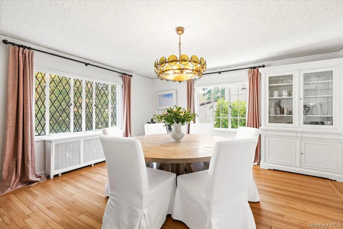 33 Maple Hill Drive, Mamaroneck, NY, 3 Bedrooms Bedrooms, 6 Rooms Rooms,2 BathroomsBathrooms,Residential,For Rent,Maple Hill,0,1028891 33 Maple Hill Drive, Mamaroneck, NY, 3 Bedrooms Bedrooms, 6 Rooms Rooms,2 BathroomsBathrooms,Residential,For Rent,Maple Hill,0,1028891