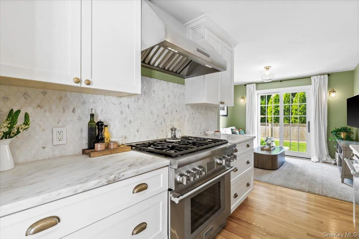 33 Maple Hill Drive, Mamaroneck, NY, 3 Bedrooms Bedrooms, 6 Rooms Rooms,2 BathroomsBathrooms,Residential,For Rent,Maple Hill,0,1028891 33 Maple Hill Drive, Mamaroneck, NY, 3 Bedrooms Bedrooms, 6 Rooms Rooms,2 BathroomsBathrooms,Residential,For Rent,Maple Hill,0,1028891