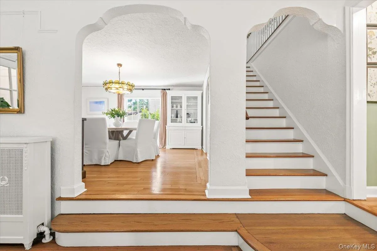 33 Maple Hill Drive, Mamaroneck, NY, 3 Bedrooms Bedrooms, 6 Rooms Rooms,2 BathroomsBathrooms,Residential,For Rent,Maple Hill,0,1028891 33 Maple Hill Drive, Mamaroneck, NY, 3 Bedrooms Bedrooms, 6 Rooms Rooms,2 BathroomsBathrooms,Residential,For Rent,Maple Hill,0,1028891