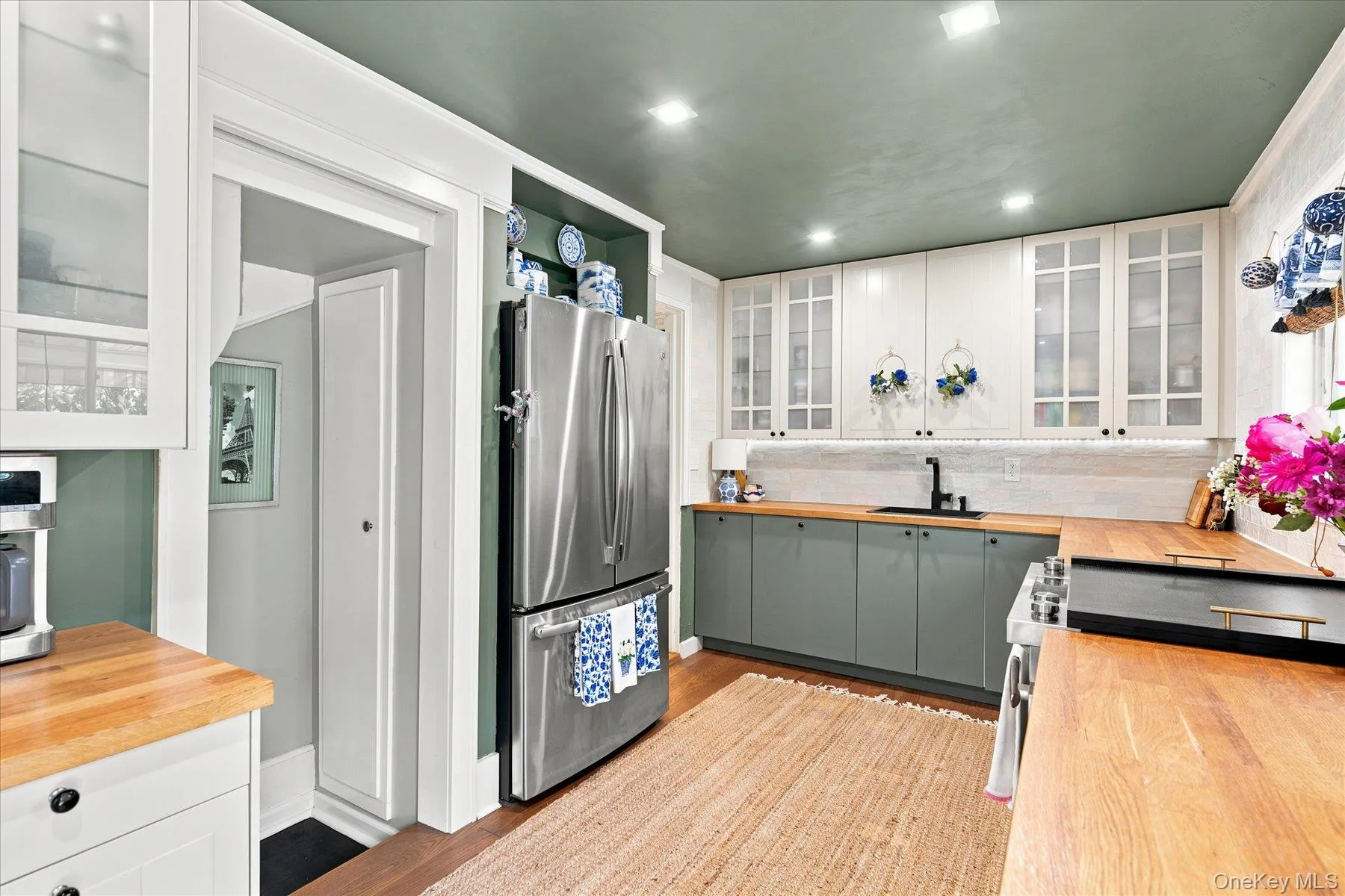 88 Cherry Road, Brookhaven, NY, 3 Bedrooms Bedrooms, 9 Rooms Rooms,2 BathroomsBathrooms,Residential,For Rent,Cherry,0,1028893 88 Cherry Road, Brookhaven, NY, 3 Bedrooms Bedrooms, 9 Rooms Rooms,2 BathroomsBathrooms,Residential,For Rent,Cherry,0,1028893