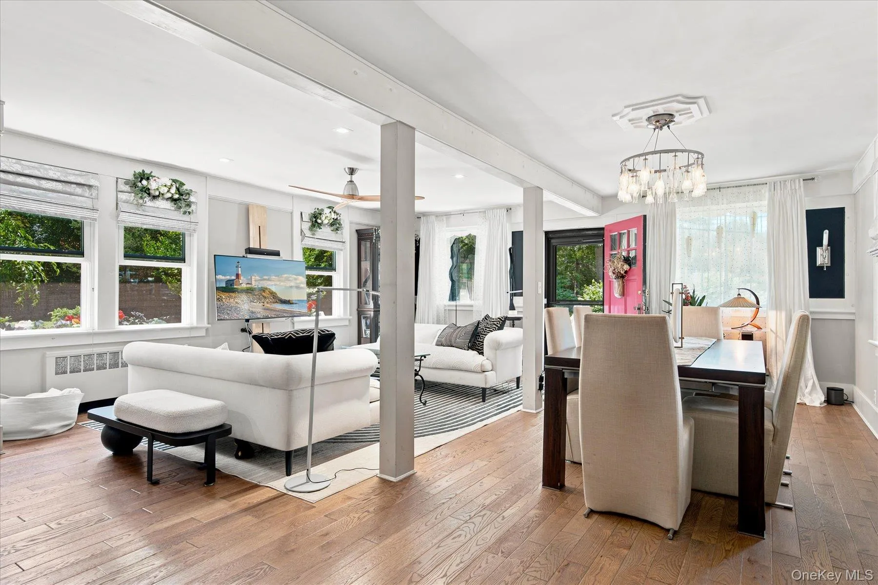 Living room/Dining room combo with this homes open floor plan Living room/Dining room combo with this homes open floor plan