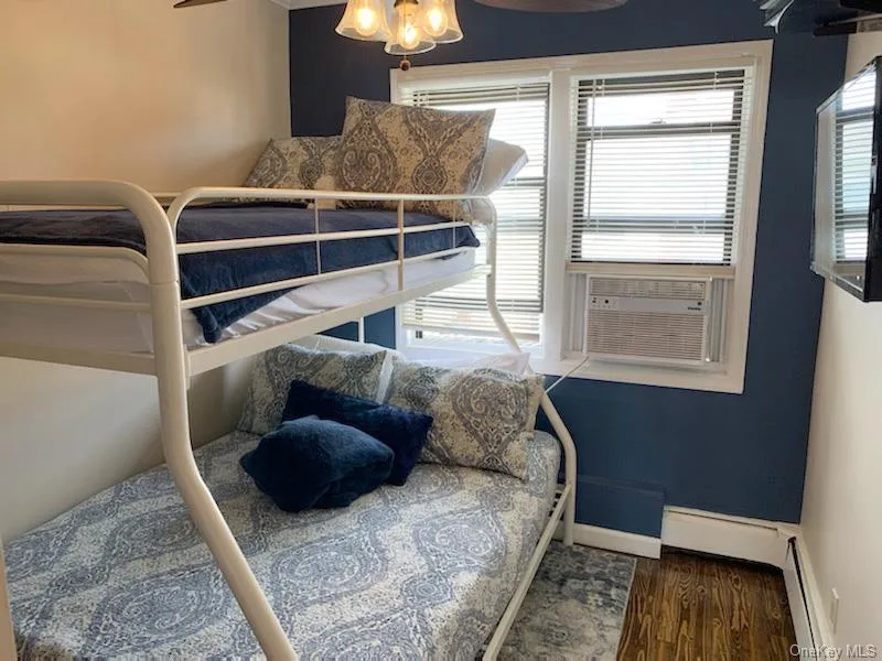 65 Broadway, Long Beach, NY, 1 Bedroom Bedrooms, 3 Rooms Rooms,1 BathroomBathrooms,Residential Lease,For Rent,Broadway,0,1028894 65 Broadway, Long Beach, NY, 1 Bedroom Bedrooms, 3 Rooms Rooms,1 BathroomBathrooms,Residential Lease,For Rent,Broadway,0,1028894