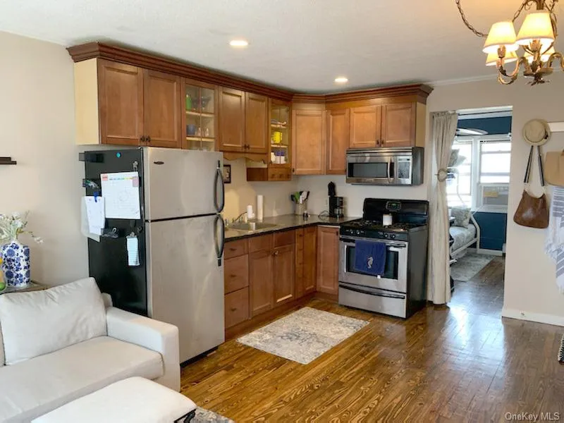 65 Broadway, Long Beach, NY, 1 Bedroom Bedrooms, 3 Rooms Rooms,1 BathroomBathrooms,Residential Lease,For Rent,Broadway,0,1028894 65 Broadway, Long Beach, NY, 1 Bedroom Bedrooms, 3 Rooms Rooms,1 BathroomBathrooms,Residential Lease,For Rent,Broadway,0,1028894
