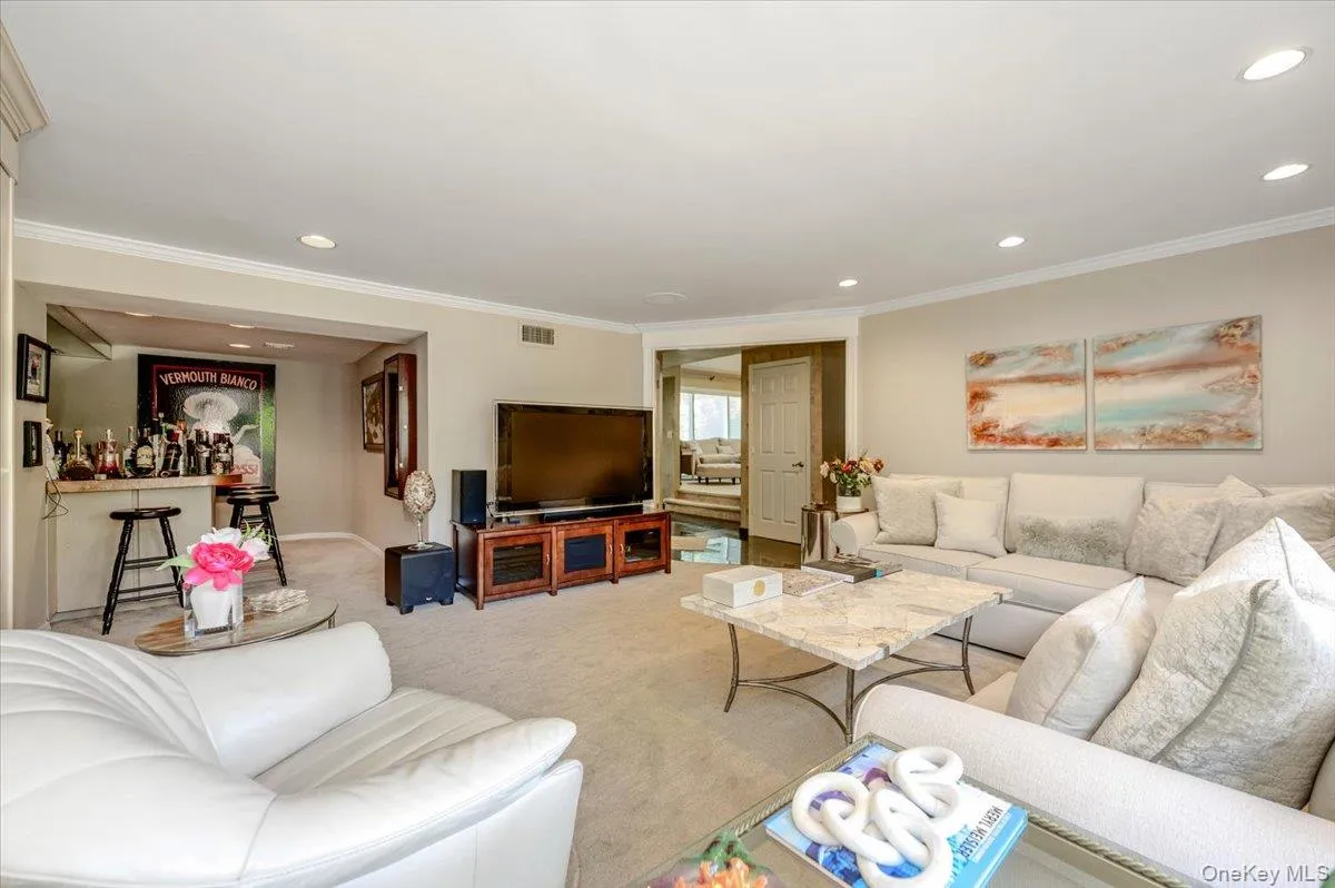 6 Geoffrey Lane, Hempstead, NY, 3 Bedrooms Bedrooms, 8 Rooms Rooms,2 BathroomsBathrooms,Residential,For Rent,Geoffrey,0,1028895 6 Geoffrey Lane, Hempstead, NY, 3 Bedrooms Bedrooms, 8 Rooms Rooms,2 BathroomsBathrooms,Residential,For Rent,Geoffrey,0,1028895