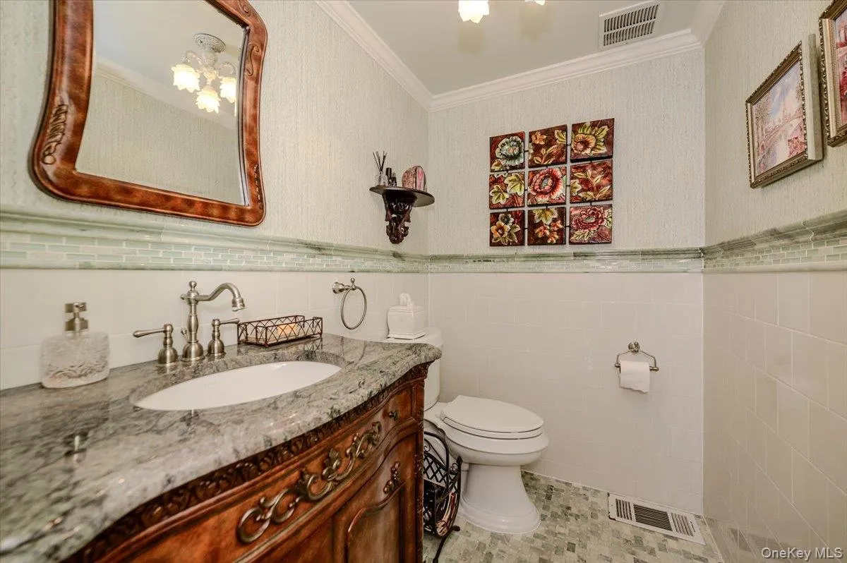 6 Geoffrey Lane, Hempstead, NY, 3 Bedrooms Bedrooms, 8 Rooms Rooms,2 BathroomsBathrooms,Residential,For Rent,Geoffrey,0,1028895 6 Geoffrey Lane, Hempstead, NY, 3 Bedrooms Bedrooms, 8 Rooms Rooms,2 BathroomsBathrooms,Residential,For Rent,Geoffrey,0,1028895