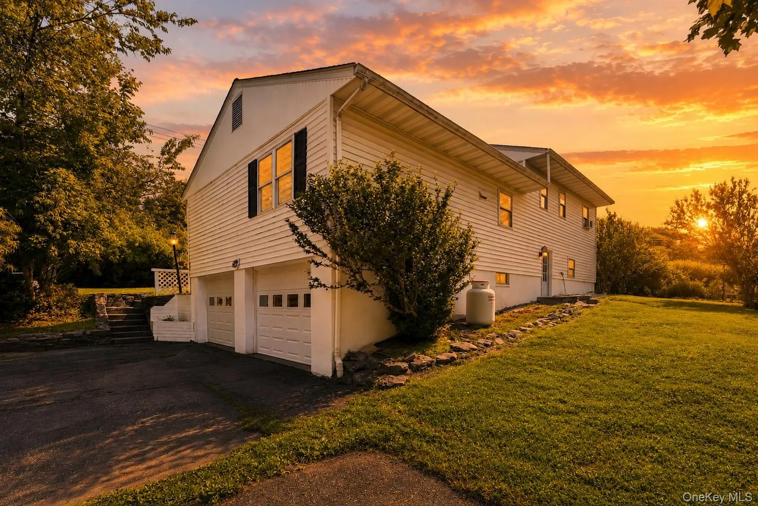 249 Ridge Road, Woodbury, NY, 3 Bedrooms Bedrooms, 3 Rooms Rooms,2 BathroomsBathrooms,Residential Lease,For Rent,Ridge,0,1028897 249 Ridge Road, Woodbury, NY, 3 Bedrooms Bedrooms, 3 Rooms Rooms,2 BathroomsBathrooms,Residential Lease,For Rent,Ridge,0,1028897