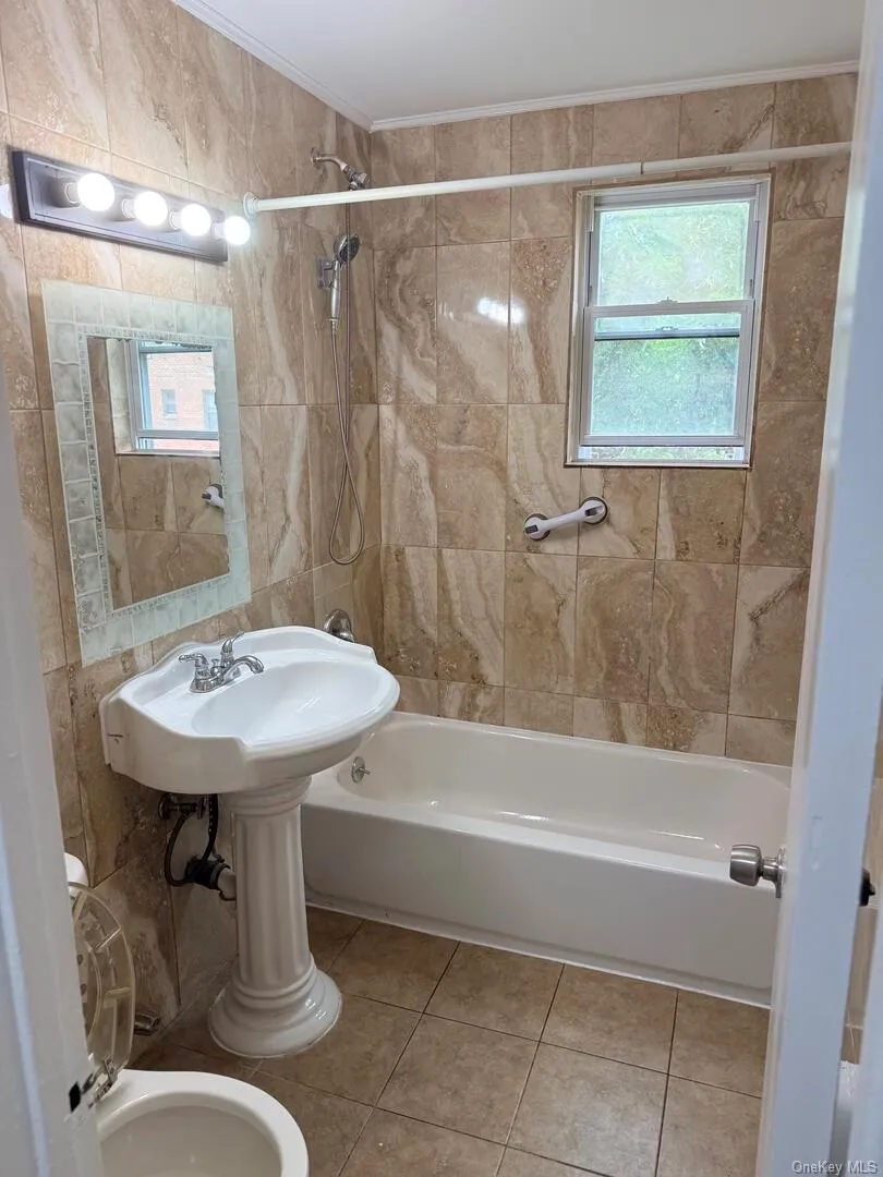 38-01 149th, New York, NY, 3 Bedrooms Bedrooms, 6 Rooms Rooms,1 BathroomBathrooms,Residential Lease,For Rent,149th,0,1028900 38-01 149th, New York, NY, 3 Bedrooms Bedrooms, 6 Rooms Rooms,1 BathroomBathrooms,Residential Lease,For Rent,149th,0,1028900
