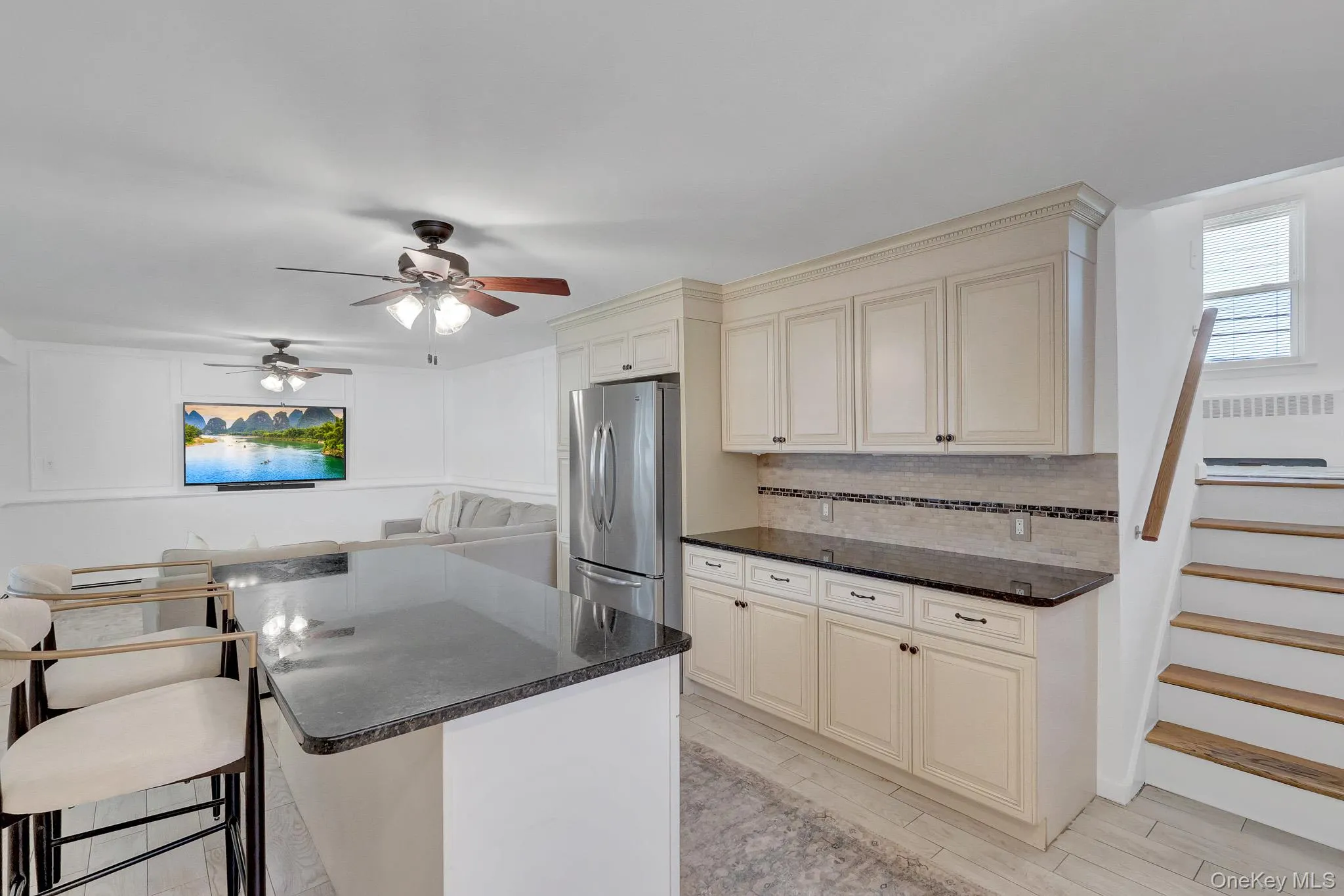 Kitchen with Granite Countertops & Island Kitchen with Granite Countertops & Island