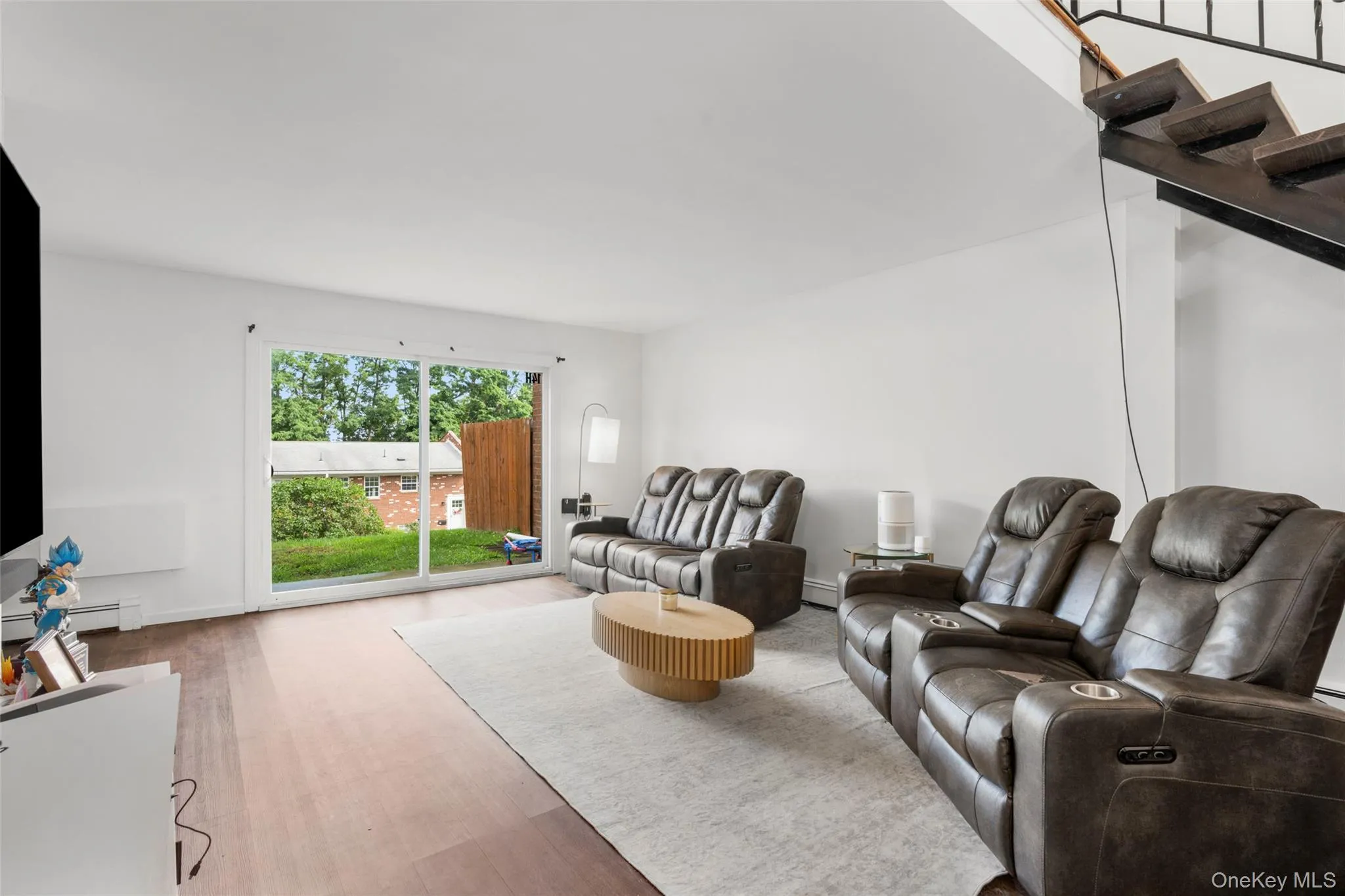 14 Alpine Drive, Wappinger, NY, 3 Bedrooms Bedrooms, 6 Rooms Rooms,1 BathroomBathrooms,Residential,For Rent,Alpine,0,1028903 14 Alpine Drive, Wappinger, NY, 3 Bedrooms Bedrooms, 6 Rooms Rooms,1 BathroomBathrooms,Residential,For Rent,Alpine,0,1028903