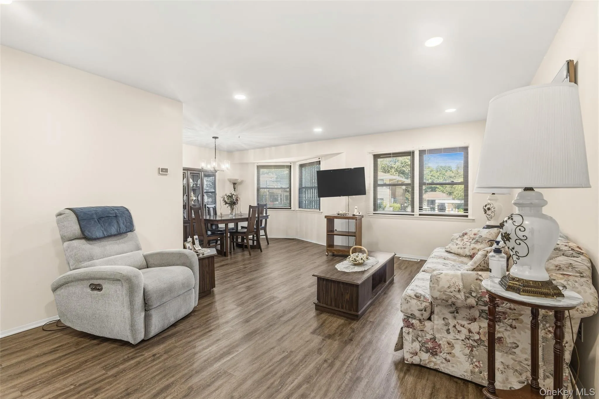 39 Sussex Drive, Yorktown, NY, 2 Bedrooms Bedrooms, 5 Rooms Rooms,1 BathroomBathrooms,Residential,For Rent,Sussex,0,1028904 39 Sussex Drive, Yorktown, NY, 2 Bedrooms Bedrooms, 5 Rooms Rooms,1 BathroomBathrooms,Residential,For Rent,Sussex,0,1028904