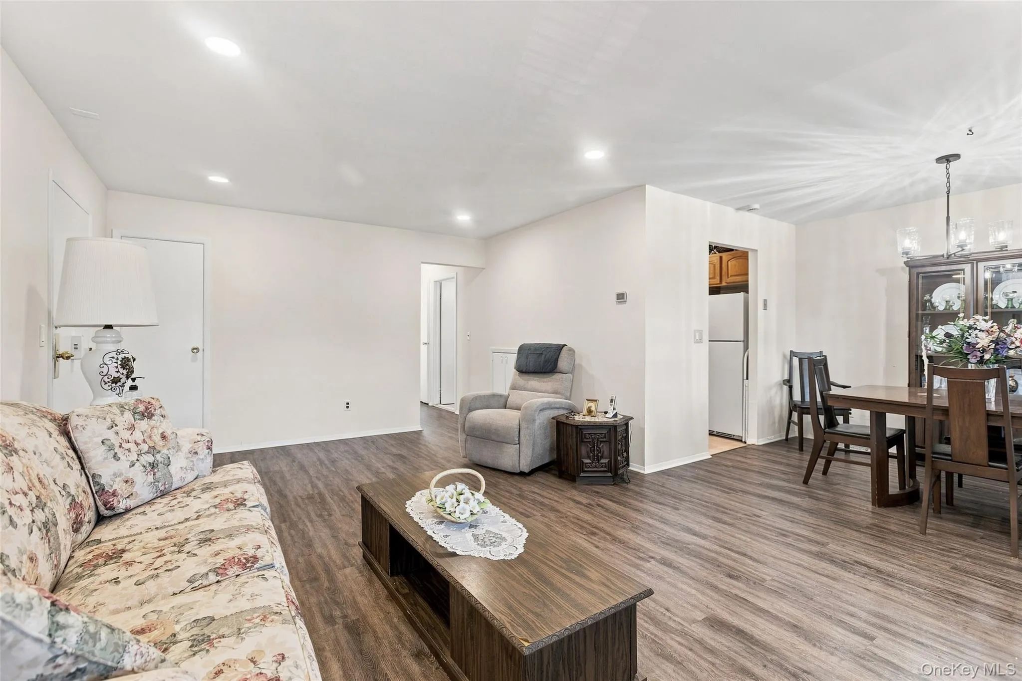 39 Sussex Drive, Yorktown, NY, 2 Bedrooms Bedrooms, 5 Rooms Rooms,1 BathroomBathrooms,Residential,For Rent,Sussex,0,1028904 39 Sussex Drive, Yorktown, NY, 2 Bedrooms Bedrooms, 5 Rooms Rooms,1 BathroomBathrooms,Residential,For Rent,Sussex,0,1028904