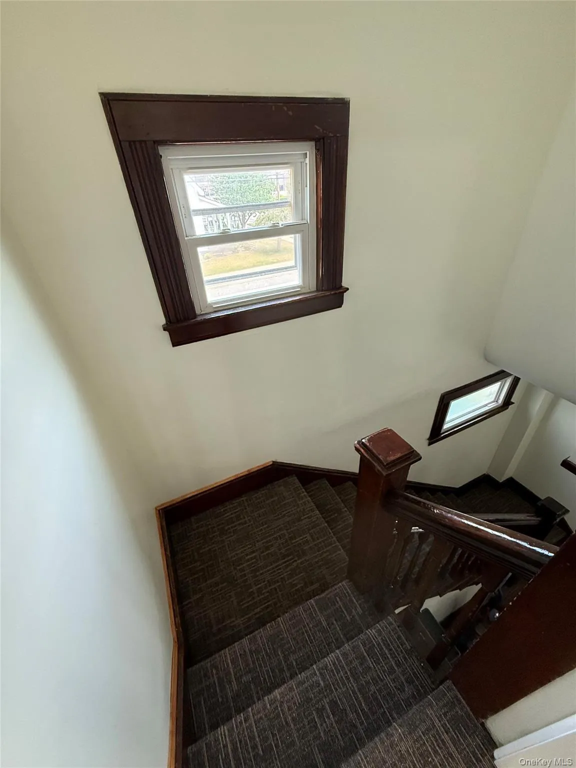 40 Corona Avenue, Hempstead, NY, 1 Bedroom Bedrooms, 4 Rooms Rooms,1 BathroomBathrooms,Residential Lease,For Rent,Corona,0,1028906 40 Corona Avenue, Hempstead, NY, 1 Bedroom Bedrooms, 4 Rooms Rooms,1 BathroomBathrooms,Residential Lease,For Rent,Corona,0,1028906