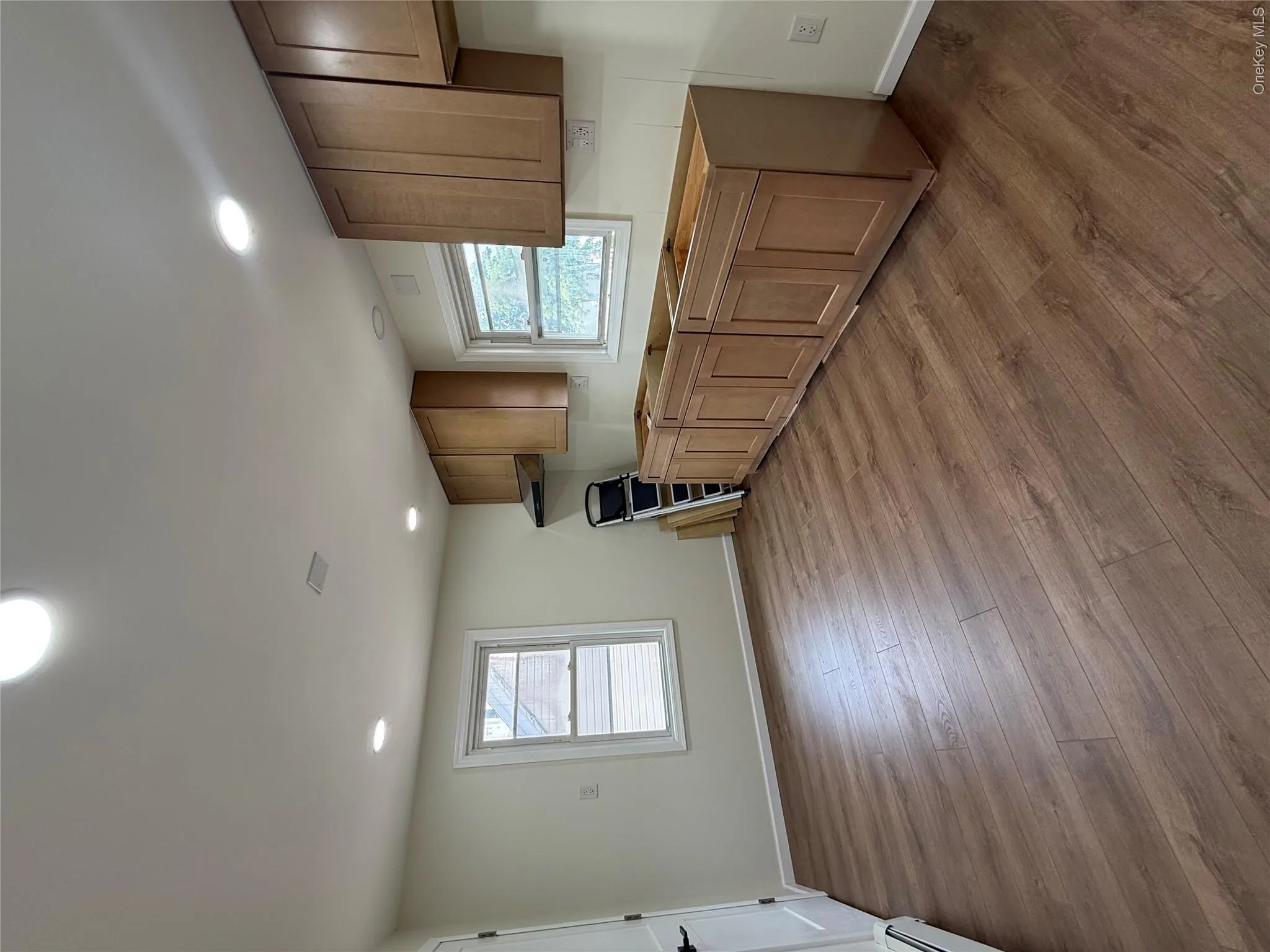 40 Corona Avenue, Hempstead, NY, 1 Bedroom Bedrooms, 4 Rooms Rooms,1 BathroomBathrooms,Residential Lease,For Rent,Corona,0,1028906 40 Corona Avenue, Hempstead, NY, 1 Bedroom Bedrooms, 4 Rooms Rooms,1 BathroomBathrooms,Residential Lease,For Rent,Corona,0,1028906