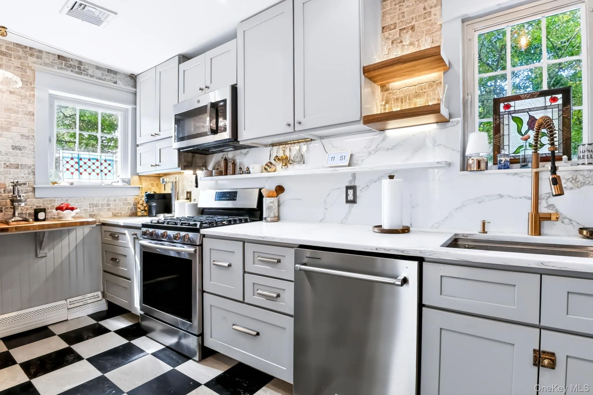 36 Highview Avenue, Orangetown, NY, 3 Bedrooms Bedrooms, 9 Rooms Rooms,1 BathroomBathrooms,Residential,For Rent,Highview,0,1028907 36 Highview Avenue, Orangetown, NY, 3 Bedrooms Bedrooms, 9 Rooms Rooms,1 BathroomBathrooms,Residential,For Rent,Highview,0,1028907