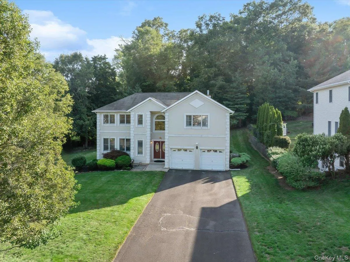 5 Dennis McHugh Court, Orangetown, NY, 4 Bedrooms Bedrooms, 7 Rooms Rooms,2 BathroomsBathrooms,Residential,For Rent,Dennis McHugh,0,1028912 5 Dennis McHugh Court, Orangetown, NY, 4 Bedrooms Bedrooms, 7 Rooms Rooms,2 BathroomsBathrooms,Residential,For Rent,Dennis McHugh,0,1028912