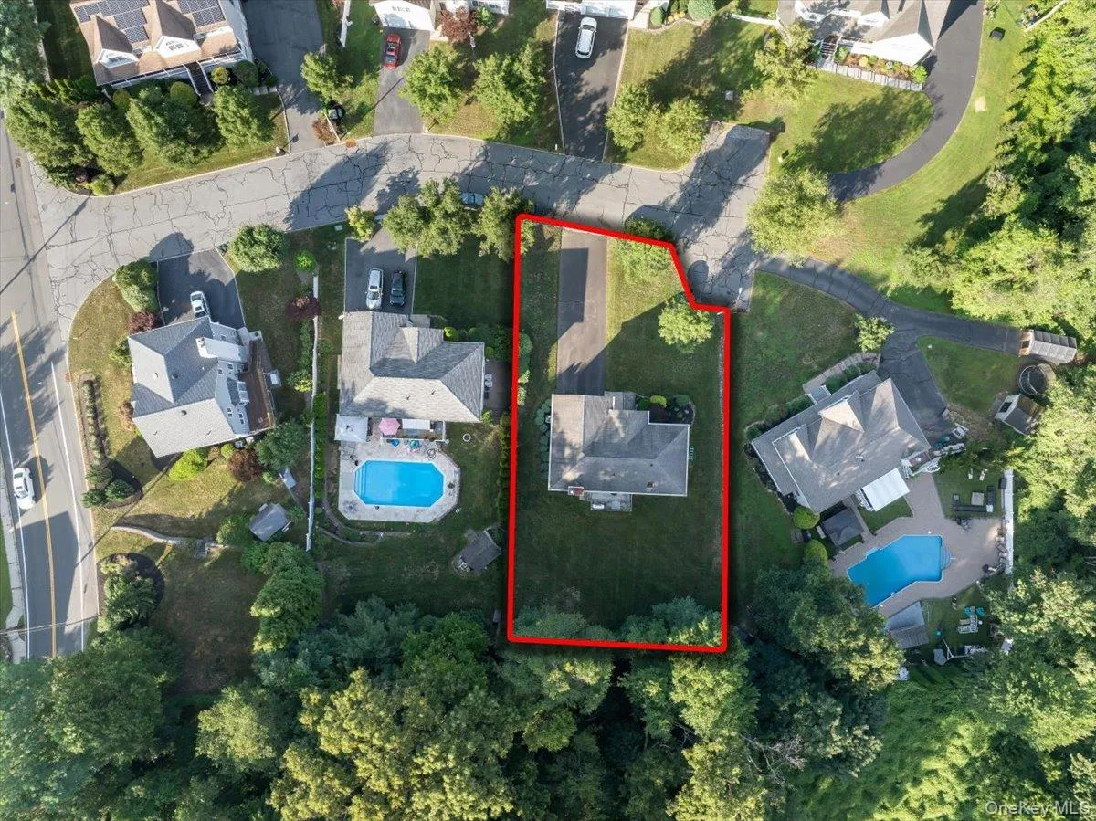 5 Dennis McHugh Court, Orangetown, NY, 4 Bedrooms Bedrooms, 7 Rooms Rooms,2 BathroomsBathrooms,Residential,For Rent,Dennis McHugh,0,1028912 5 Dennis McHugh Court, Orangetown, NY, 4 Bedrooms Bedrooms, 7 Rooms Rooms,2 BathroomsBathrooms,Residential,For Rent,Dennis McHugh,0,1028912