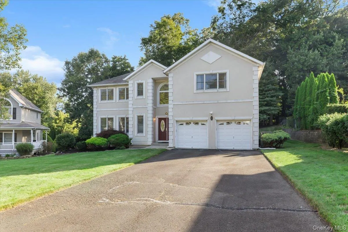 5 Dennis McHugh Court, Orangetown, NY, 4 Bedrooms Bedrooms, 7 Rooms Rooms,2 BathroomsBathrooms,Residential,For Rent,Dennis McHugh,0,1028912 5 Dennis McHugh Court, Orangetown, NY, 4 Bedrooms Bedrooms, 7 Rooms Rooms,2 BathroomsBathrooms,Residential,For Rent,Dennis McHugh,0,1028912