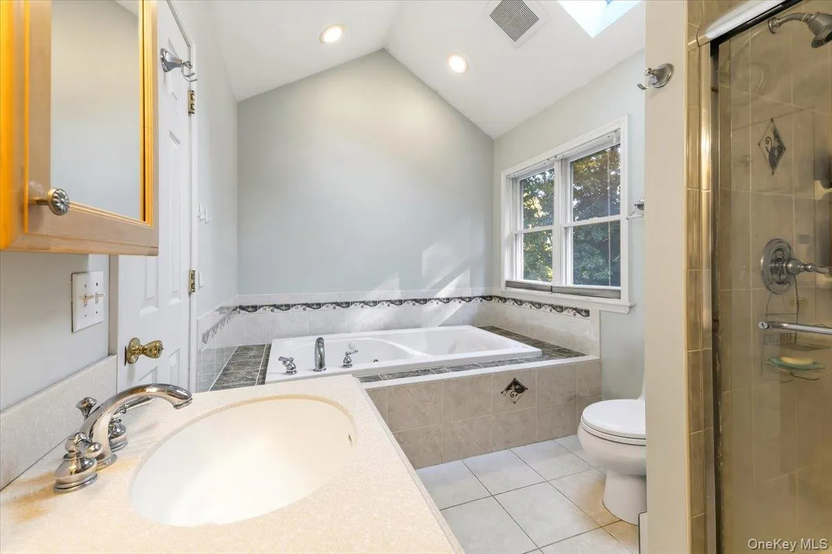 5 Dennis McHugh Court, Orangetown, NY, 4 Bedrooms Bedrooms, 7 Rooms Rooms,2 BathroomsBathrooms,Residential,For Rent,Dennis McHugh,0,1028912 5 Dennis McHugh Court, Orangetown, NY, 4 Bedrooms Bedrooms, 7 Rooms Rooms,2 BathroomsBathrooms,Residential,For Rent,Dennis McHugh,0,1028912