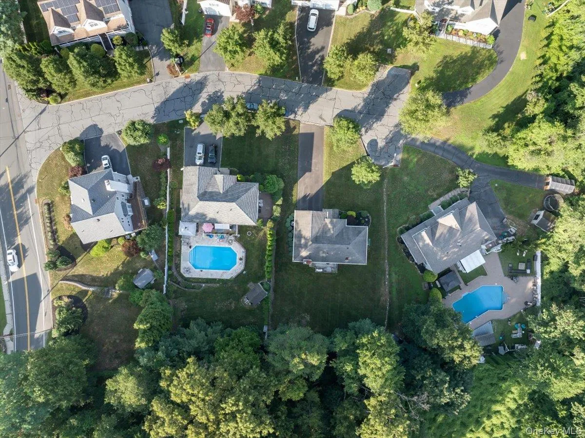 5 Dennis McHugh Court, Orangetown, NY, 4 Bedrooms Bedrooms, 7 Rooms Rooms,2 BathroomsBathrooms,Residential,For Rent,Dennis McHugh,0,1028912 5 Dennis McHugh Court, Orangetown, NY, 4 Bedrooms Bedrooms, 7 Rooms Rooms,2 BathroomsBathrooms,Residential,For Rent,Dennis McHugh,0,1028912