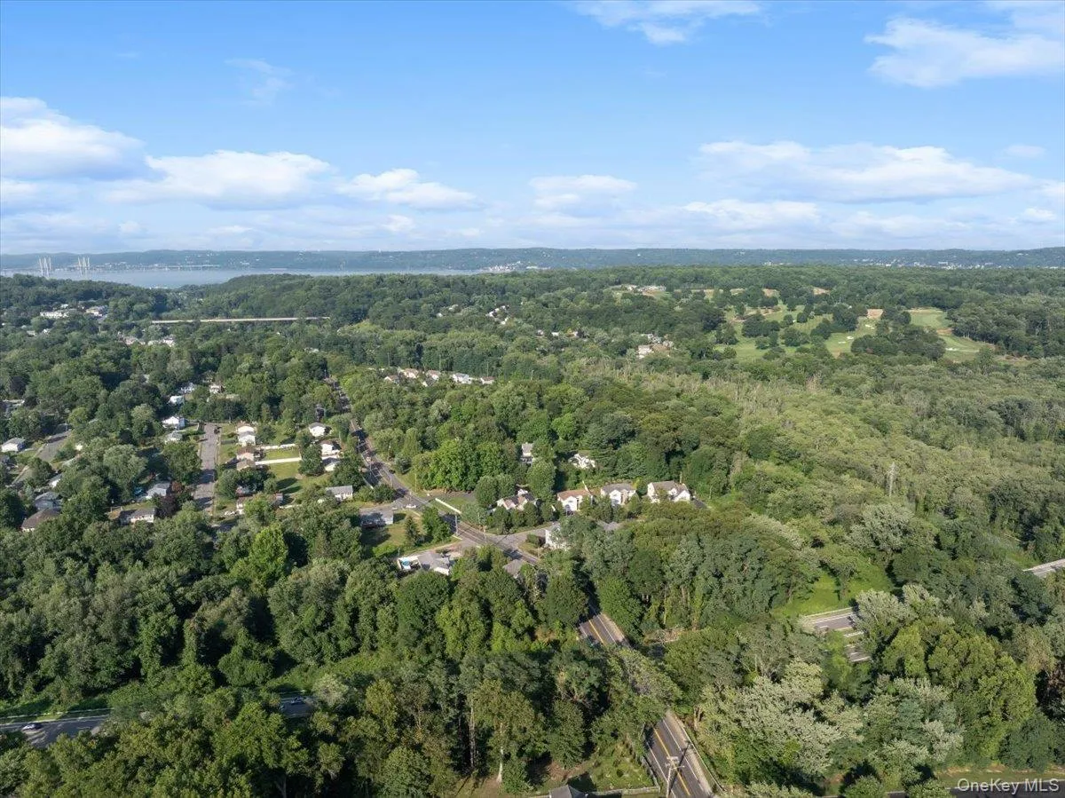 5 Dennis McHugh Court, Orangetown, NY, 4 Bedrooms Bedrooms, 7 Rooms Rooms,2 BathroomsBathrooms,Residential,For Rent,Dennis McHugh,0,1028912 5 Dennis McHugh Court, Orangetown, NY, 4 Bedrooms Bedrooms, 7 Rooms Rooms,2 BathroomsBathrooms,Residential,For Rent,Dennis McHugh,0,1028912