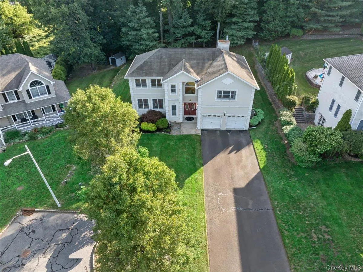 5 Dennis McHugh Court, Orangetown, NY, 4 Bedrooms Bedrooms, 7 Rooms Rooms,2 BathroomsBathrooms,Residential,For Rent,Dennis McHugh,0,1028912 5 Dennis McHugh Court, Orangetown, NY, 4 Bedrooms Bedrooms, 7 Rooms Rooms,2 BathroomsBathrooms,Residential,For Rent,Dennis McHugh,0,1028912