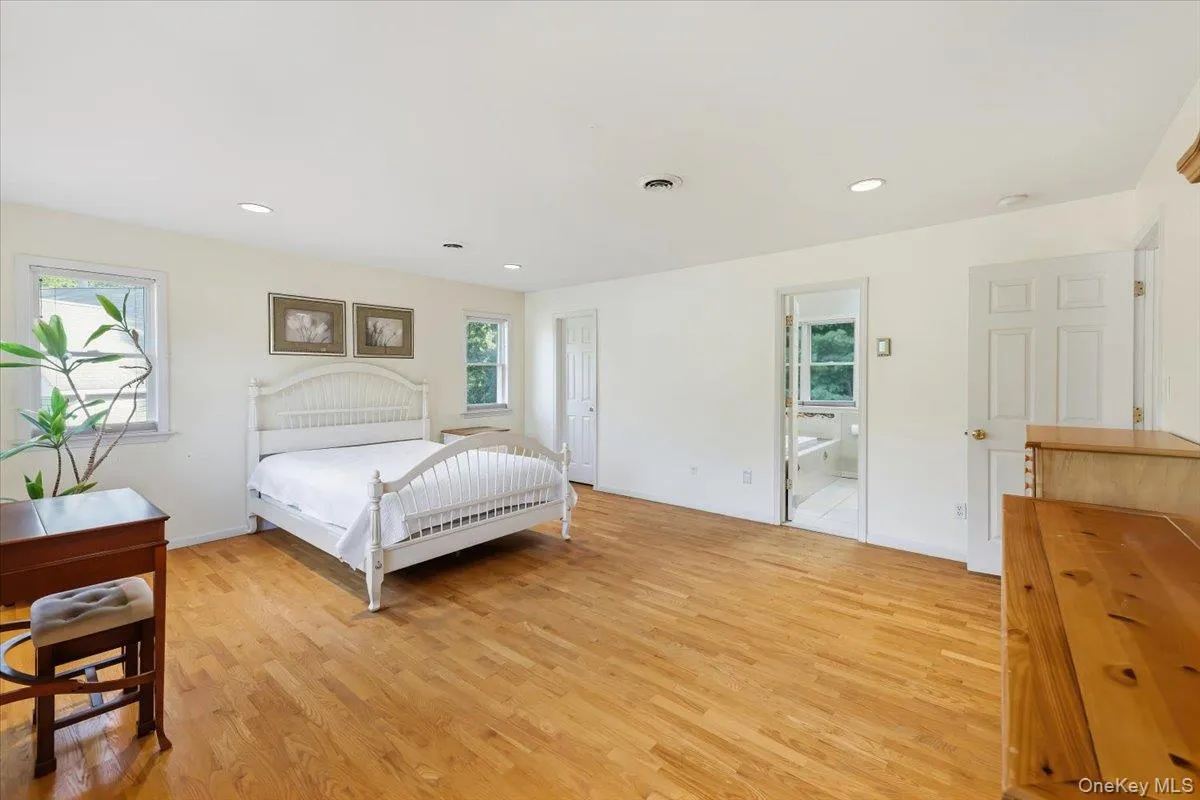 5 Dennis McHugh Court, Orangetown, NY, 4 Bedrooms Bedrooms, 7 Rooms Rooms,2 BathroomsBathrooms,Residential,For Rent,Dennis McHugh,0,1028912 5 Dennis McHugh Court, Orangetown, NY, 4 Bedrooms Bedrooms, 7 Rooms Rooms,2 BathroomsBathrooms,Residential,For Rent,Dennis McHugh,0,1028912
