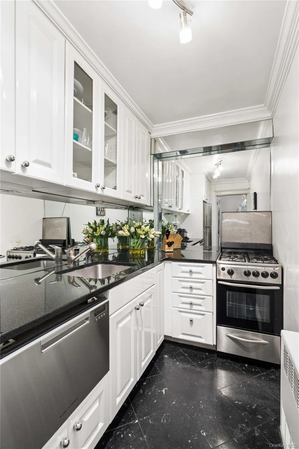 153 57th Street, New York, NY, 1 Bedroom Bedrooms, 3 Rooms Rooms,1 BathroomBathrooms,Residential,For Rent,57th,0,1028913 153 57th Street, New York, NY, 1 Bedroom Bedrooms, 3 Rooms Rooms,1 BathroomBathrooms,Residential,For Rent,57th,0,1028913