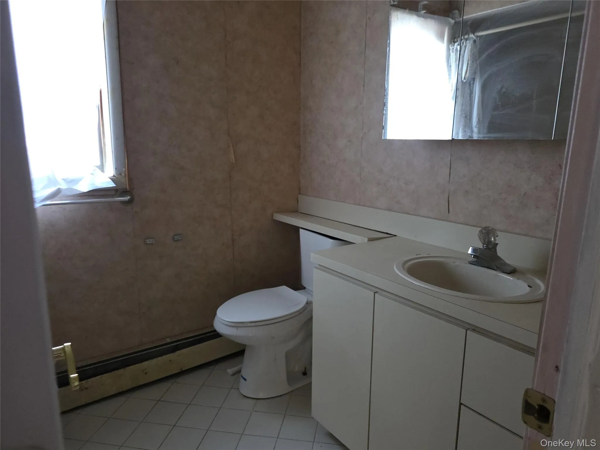 39 Kent Road, Hempstead, NY, 5 Bedrooms Bedrooms, 11 Rooms Rooms,3 BathroomsBathrooms,Residential,For Rent,Kent,0,1028915 39 Kent Road, Hempstead, NY, 5 Bedrooms Bedrooms, 11 Rooms Rooms,3 BathroomsBathrooms,Residential,For Rent,Kent,0,1028915