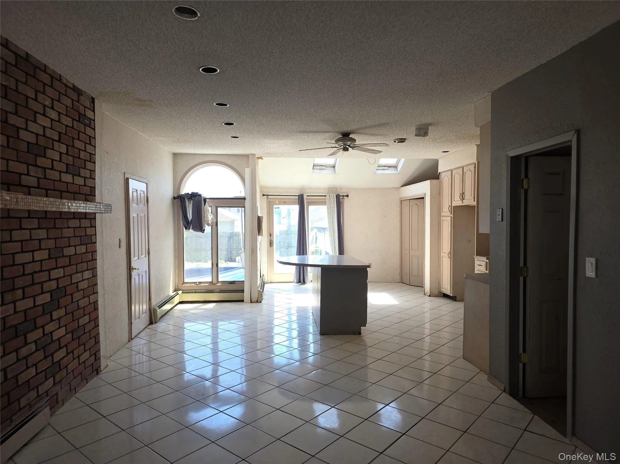 39 Kent Road, Hempstead, NY, 5 Bedrooms Bedrooms, 11 Rooms Rooms,3 BathroomsBathrooms,Residential,For Rent,Kent,0,1028915 39 Kent Road, Hempstead, NY, 5 Bedrooms Bedrooms, 11 Rooms Rooms,3 BathroomsBathrooms,Residential,For Rent,Kent,0,1028915