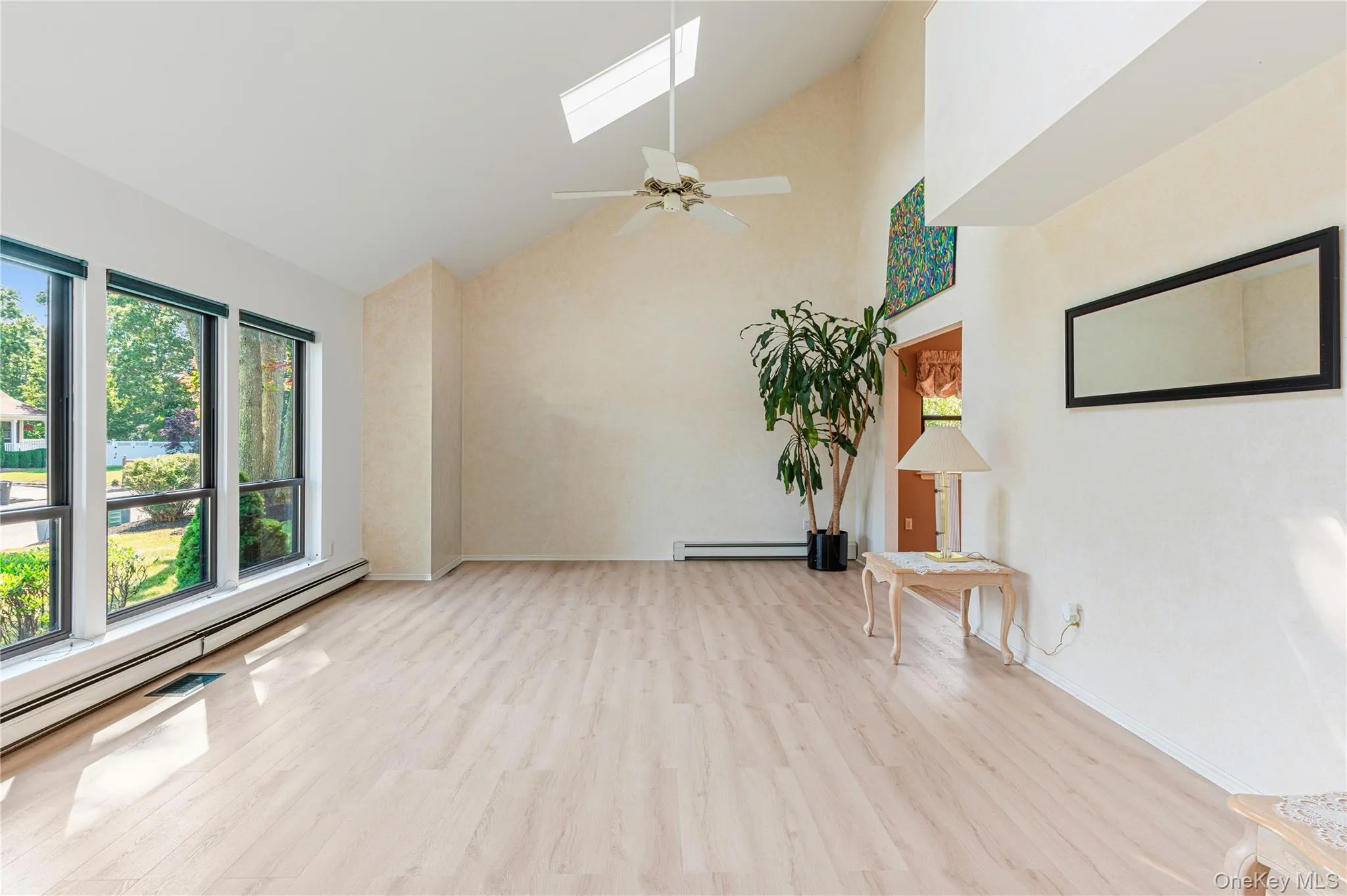 20 Debragga Avenue, Brookhaven, NY, 3 Bedrooms Bedrooms, 9 Rooms Rooms,2 BathroomsBathrooms,Residential,For Rent,Debragga,0,1028919 20 Debragga Avenue, Brookhaven, NY, 3 Bedrooms Bedrooms, 9 Rooms Rooms,2 BathroomsBathrooms,Residential,For Rent,Debragga,0,1028919