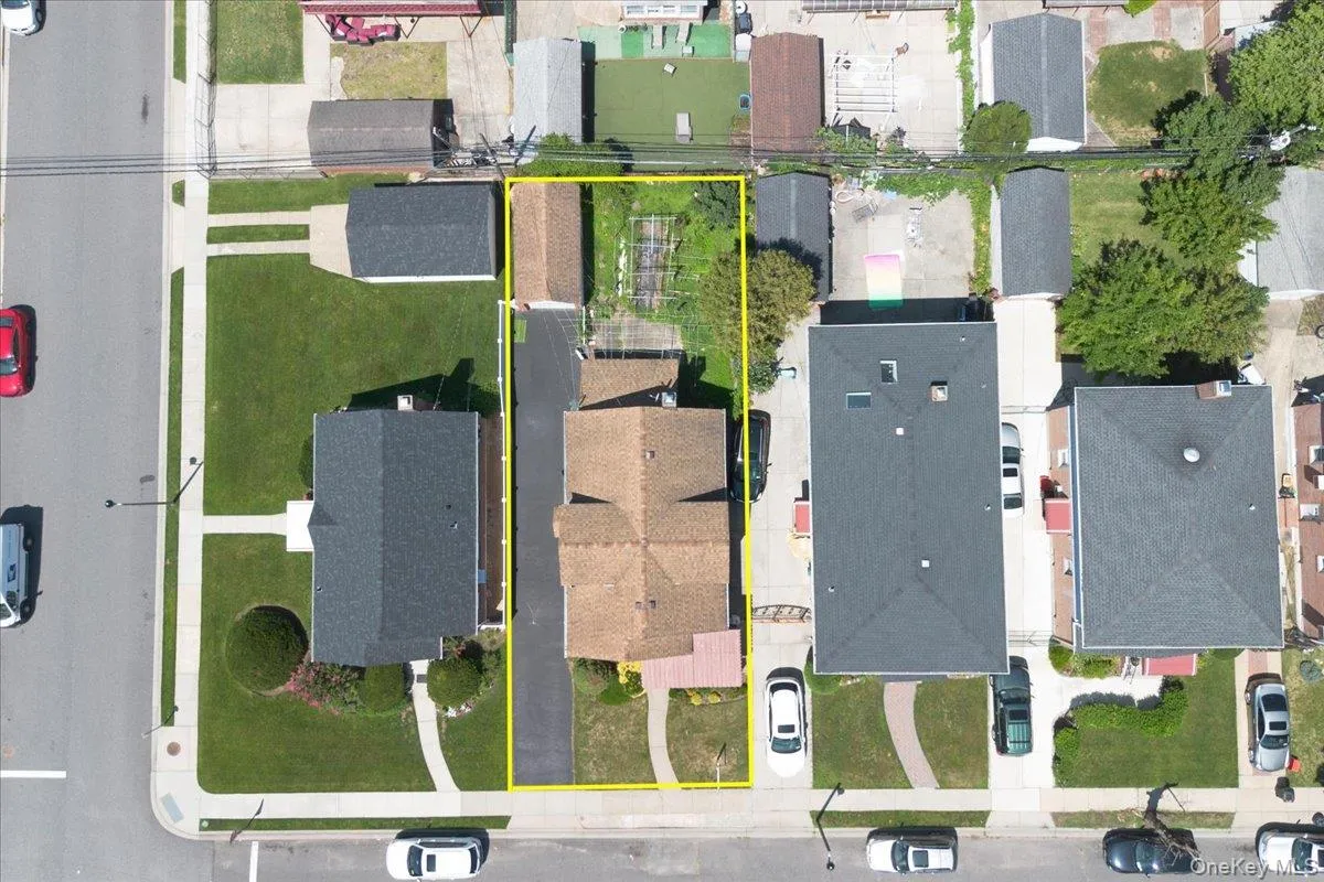 125 Sterling Road, Hempstead, NY, 4 Bedrooms Bedrooms, 8 Rooms Rooms,2 BathroomsBathrooms,Residential,For Rent,Sterling,0,1028922 125 Sterling Road, Hempstead, NY, 4 Bedrooms Bedrooms, 8 Rooms Rooms,2 BathroomsBathrooms,Residential,For Rent,Sterling,0,1028922