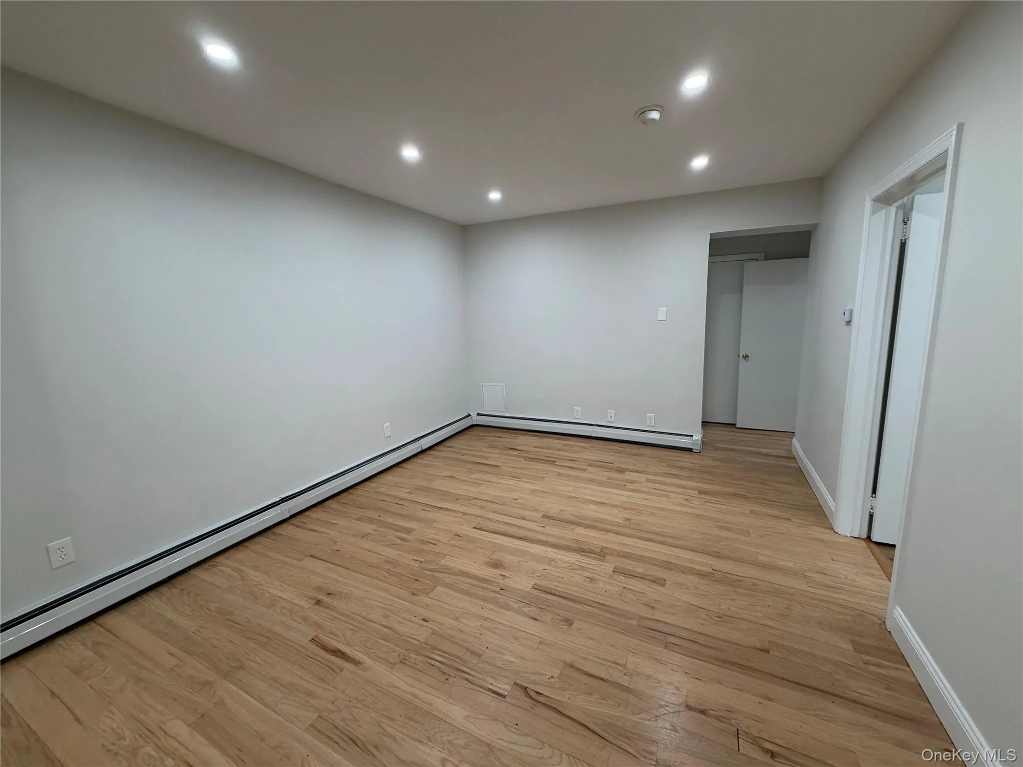 554 Main Street, Beacon, NY, 2 Bedrooms Bedrooms, 6 Rooms Rooms,1 BathroomBathrooms,Residential Lease,For Rent,Main,0,1028926 554 Main Street, Beacon, NY, 2 Bedrooms Bedrooms, 6 Rooms Rooms,1 BathroomBathrooms,Residential Lease,For Rent,Main,0,1028926