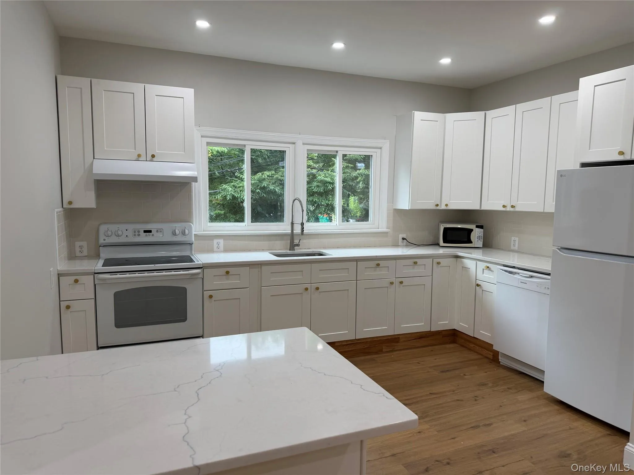 554 Main Street, Beacon, NY, 2 Bedrooms Bedrooms, 6 Rooms Rooms,1 BathroomBathrooms,Residential Lease,For Rent,Main,0,1028926 554 Main Street, Beacon, NY, 2 Bedrooms Bedrooms, 6 Rooms Rooms,1 BathroomBathrooms,Residential Lease,For Rent,Main,0,1028926