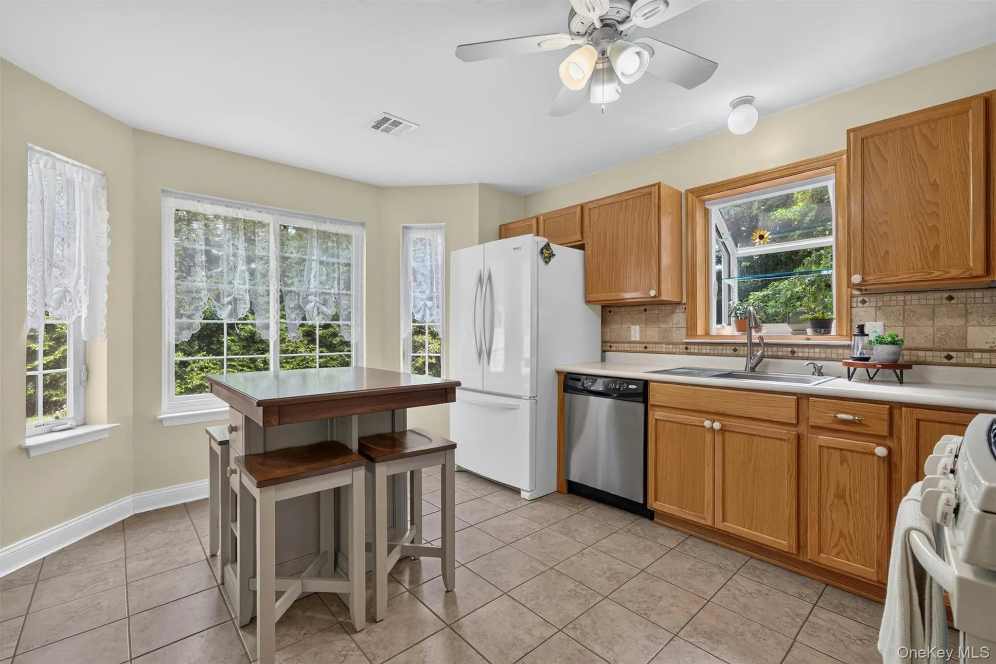 36 Overlook Terrace, Montgomery, NY, 3 Bedrooms Bedrooms, 7 Rooms Rooms,3 BathroomsBathrooms,Residential,For Rent,Overlook,0,1028931 36 Overlook Terrace, Montgomery, NY, 3 Bedrooms Bedrooms, 7 Rooms Rooms,3 BathroomsBathrooms,Residential,For Rent,Overlook,0,1028931