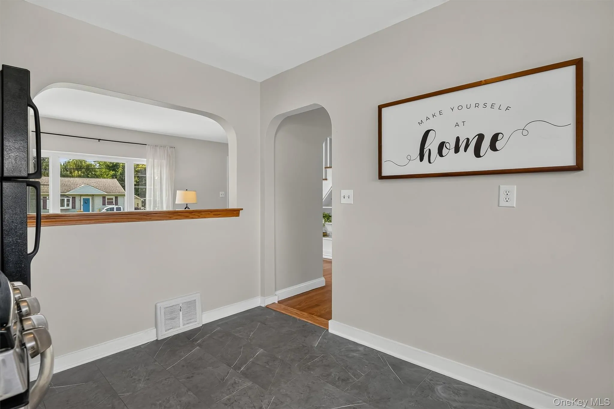 6 Broad Street, New Windsor, NY, 3 Bedrooms Bedrooms, 5 Rooms Rooms,1 BathroomBathrooms,Residential,For Rent,Broad,0,1028937 6 Broad Street, New Windsor, NY, 3 Bedrooms Bedrooms, 5 Rooms Rooms,1 BathroomBathrooms,Residential,For Rent,Broad,0,1028937