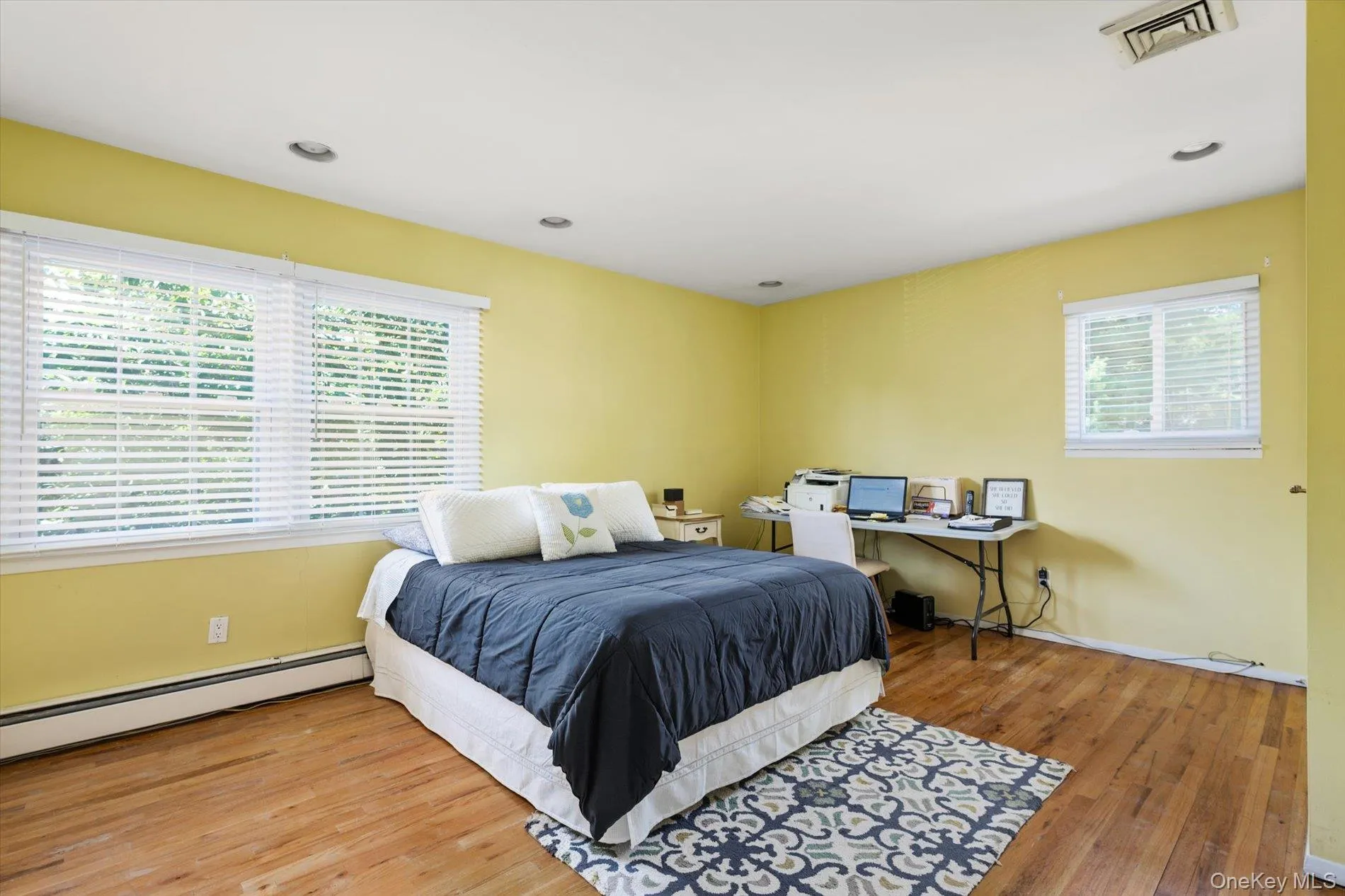 15 Huber Court, Hempstead, NY, 4 Bedrooms Bedrooms, 8 Rooms Rooms,2 BathroomsBathrooms,Residential,For Rent,Huber,0,1028944 15 Huber Court, Hempstead, NY, 4 Bedrooms Bedrooms, 8 Rooms Rooms,2 BathroomsBathrooms,Residential,For Rent,Huber,0,1028944
