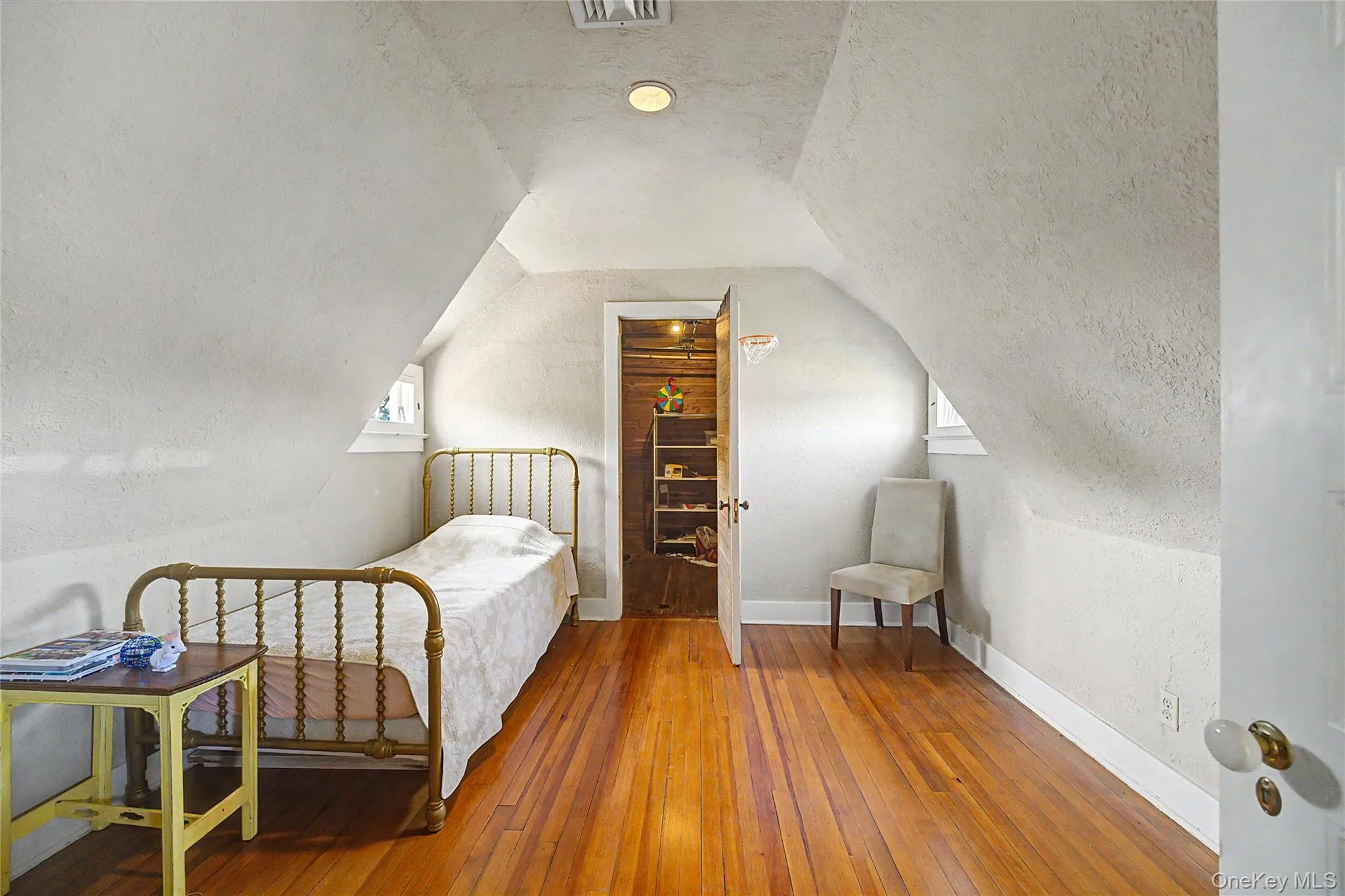 1120 Shore Road, New York, NY, 6 Bedrooms Bedrooms, 18 Rooms Rooms,3 BathroomsBathrooms,Residential,For Rent,Shore,0,1028948 1120 Shore Road, New York, NY, 6 Bedrooms Bedrooms, 18 Rooms Rooms,3 BathroomsBathrooms,Residential,For Rent,Shore,0,1028948