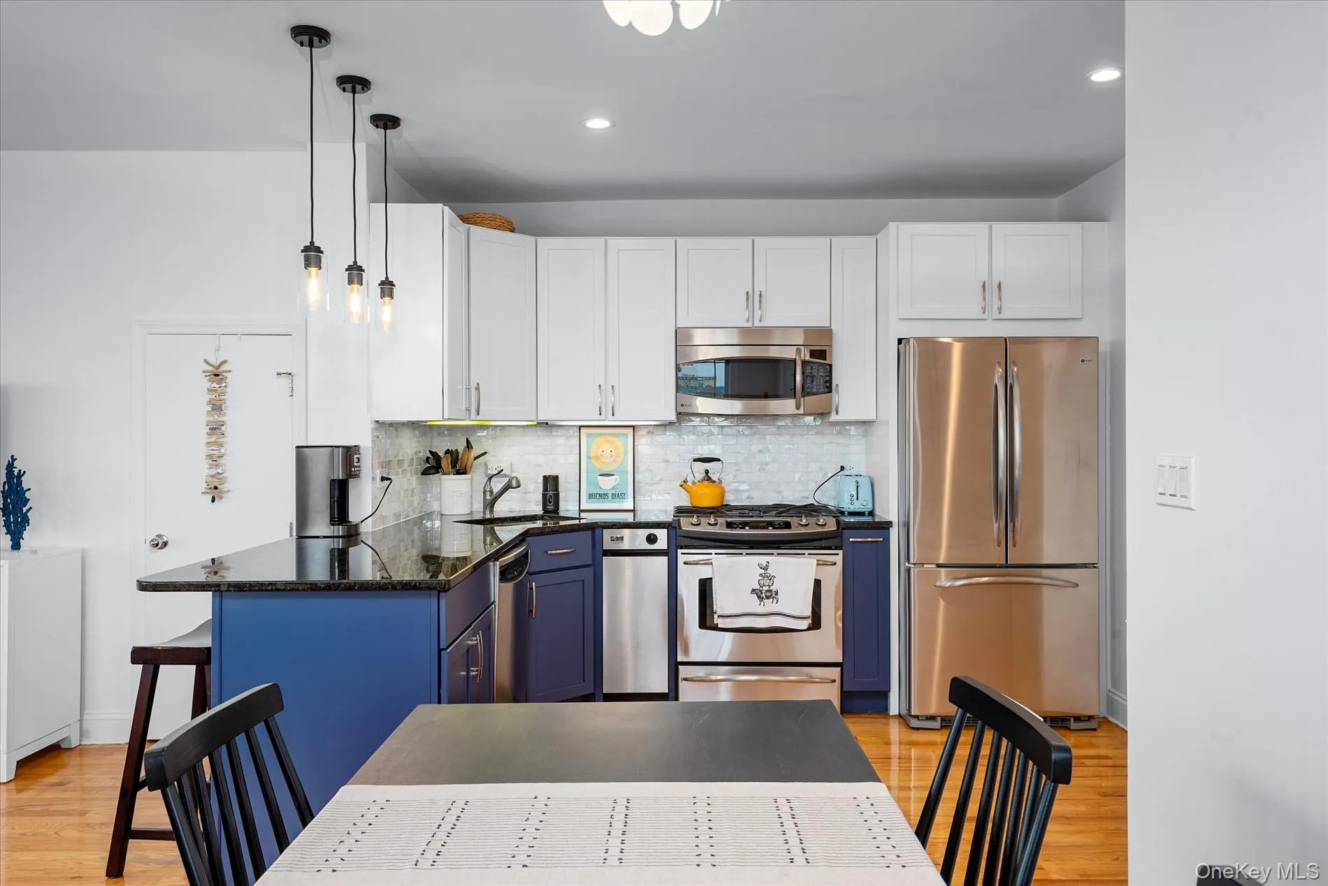 10004 Shore Front Parkway, New York, NY, 2 Bedrooms Bedrooms, 5 Rooms Rooms,2 BathroomsBathrooms,Residential,For Rent,Shore Front,0,1028955 10004 Shore Front Parkway, New York, NY, 2 Bedrooms Bedrooms, 5 Rooms Rooms,2 BathroomsBathrooms,Residential,For Rent,Shore Front,0,1028955