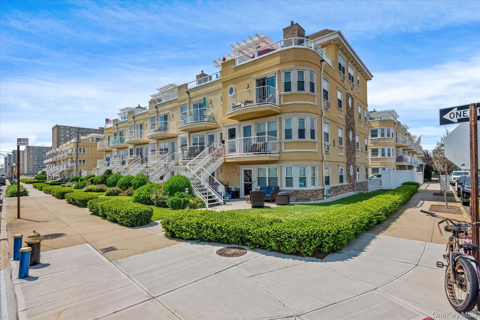 10004 Shore Front Parkway, New York, NY, 2 Bedrooms Bedrooms, 5 Rooms Rooms,2 BathroomsBathrooms,Residential,For Rent,Shore Front,0,1028955 10004 Shore Front Parkway, New York, NY, 2 Bedrooms Bedrooms, 5 Rooms Rooms,2 BathroomsBathrooms,Residential,For Rent,Shore Front,0,1028955