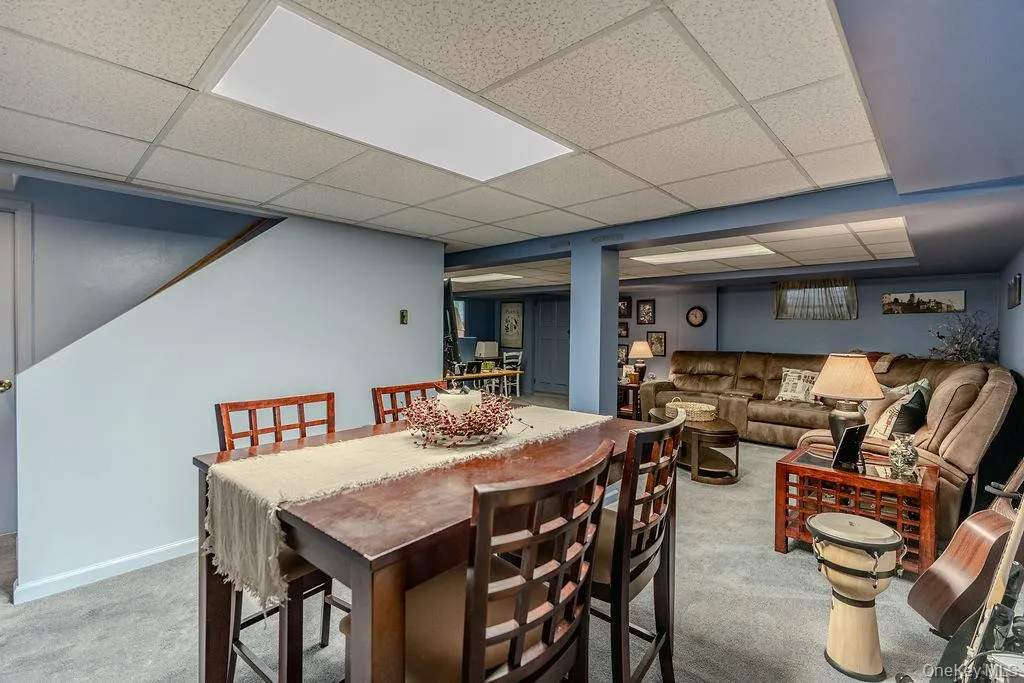267 Hill Street, North Hempstead, NY, 5 Bedrooms Bedrooms, 10 Rooms Rooms,2 BathroomsBathrooms,Residential,For Rent,Hill,0,1028958 267 Hill Street, North Hempstead, NY, 5 Bedrooms Bedrooms, 10 Rooms Rooms,2 BathroomsBathrooms,Residential,For Rent,Hill,0,1028958