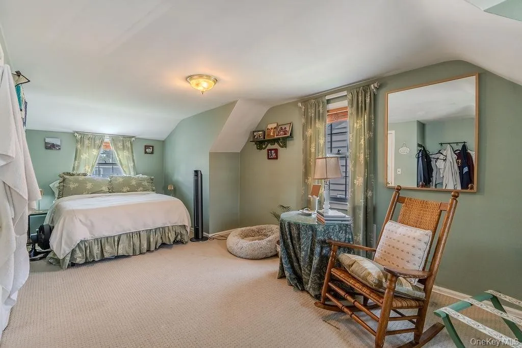 267 Hill Street, North Hempstead, NY, 5 Bedrooms Bedrooms, 10 Rooms Rooms,2 BathroomsBathrooms,Residential,For Rent,Hill,0,1028958 267 Hill Street, North Hempstead, NY, 5 Bedrooms Bedrooms, 10 Rooms Rooms,2 BathroomsBathrooms,Residential,For Rent,Hill,0,1028958