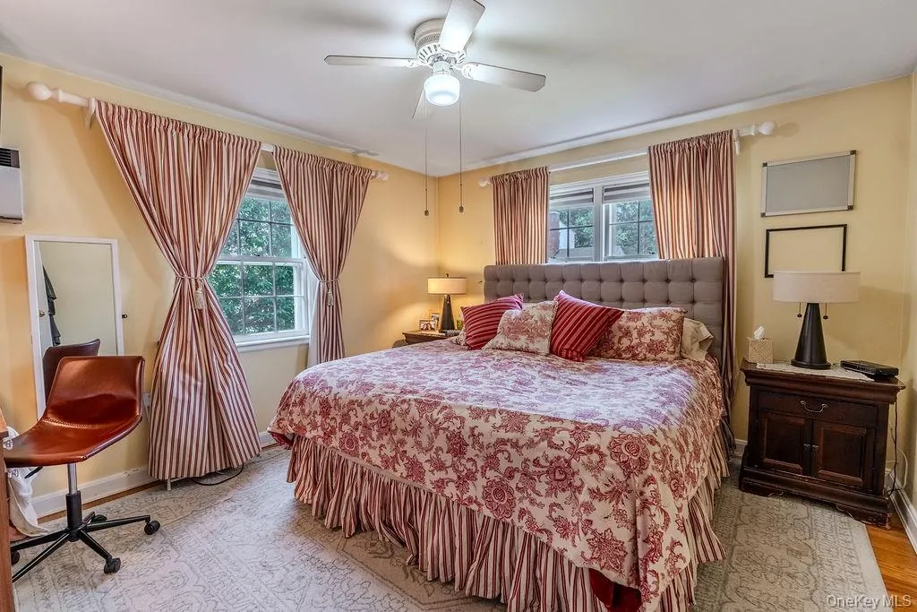 267 Hill Street, North Hempstead, NY, 5 Bedrooms Bedrooms, 10 Rooms Rooms,2 BathroomsBathrooms,Residential,For Rent,Hill,0,1028958 267 Hill Street, North Hempstead, NY, 5 Bedrooms Bedrooms, 10 Rooms Rooms,2 BathroomsBathrooms,Residential,For Rent,Hill,0,1028958