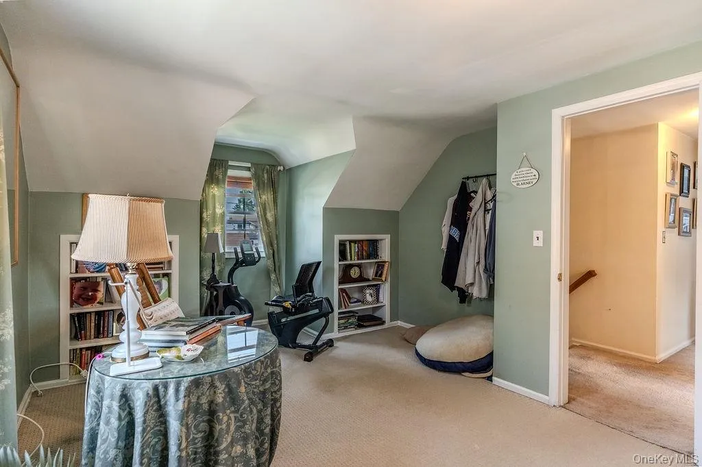 267 Hill Street, North Hempstead, NY, 5 Bedrooms Bedrooms, 10 Rooms Rooms,2 BathroomsBathrooms,Residential,For Rent,Hill,0,1028958 267 Hill Street, North Hempstead, NY, 5 Bedrooms Bedrooms, 10 Rooms Rooms,2 BathroomsBathrooms,Residential,For Rent,Hill,0,1028958